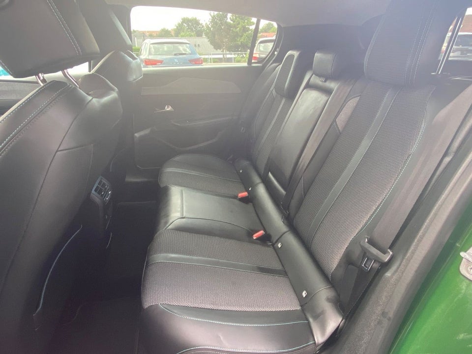 Peugeot 308 1,6 Hybrid First Selection EAT8 5d