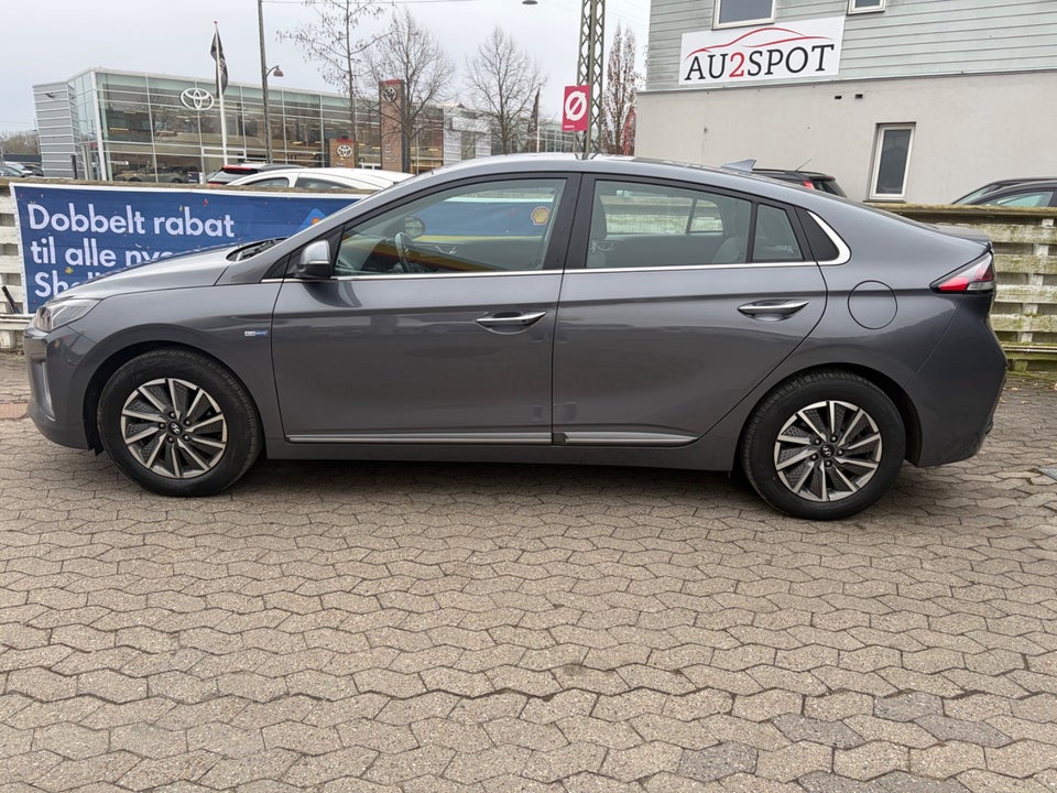 Hyundai Ioniq 40 EV Premium 5d