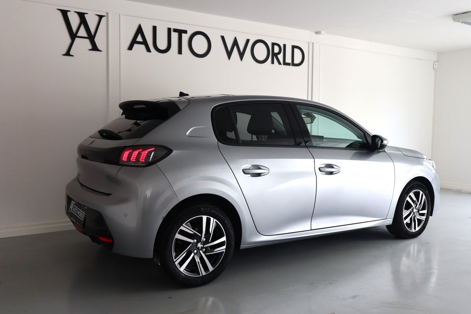 Peugeot 208 1,5 BlueHDi 100 Allure Sky 5d