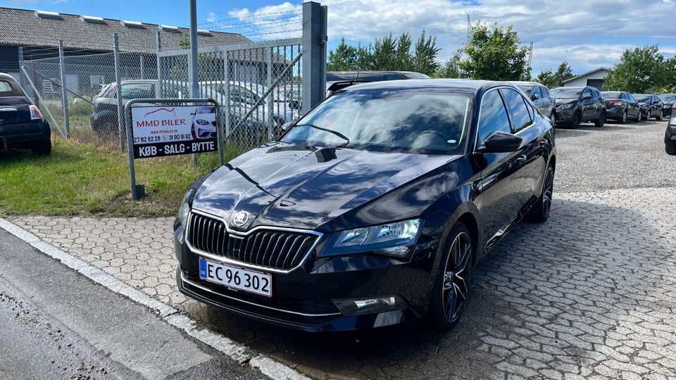 Skoda Superb 1,6 TDi 120 Ambition DSG 5d