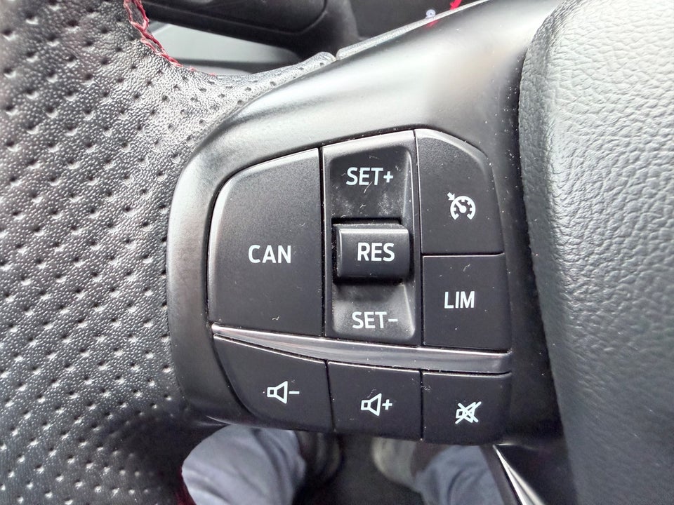 Ford Focus 1,0 EcoBoost mHEV ST-Line 5d