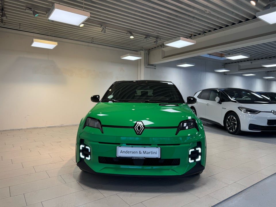 Renault 5 E-Tech 52 Techno 5d