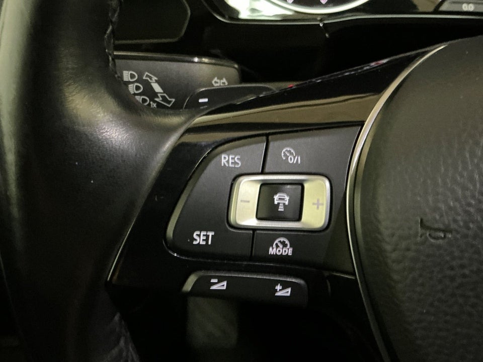 VW Touran 1,8 TSi 180 Highline DSG 7prs 5d