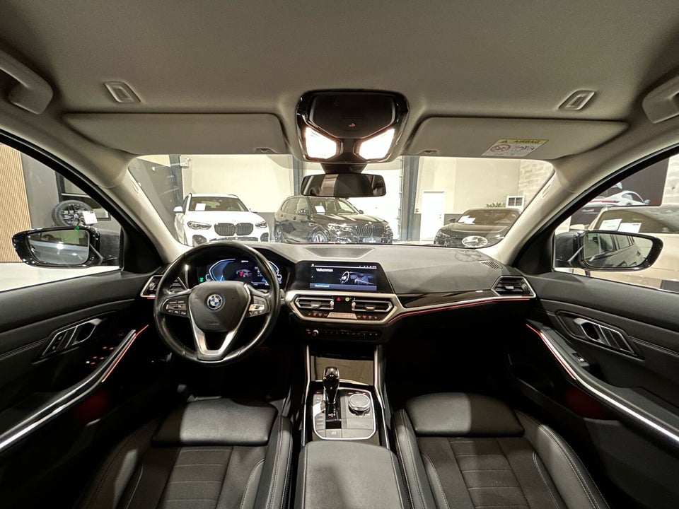 BMW 330e 2,0 Touring Sport Line aut. 5d