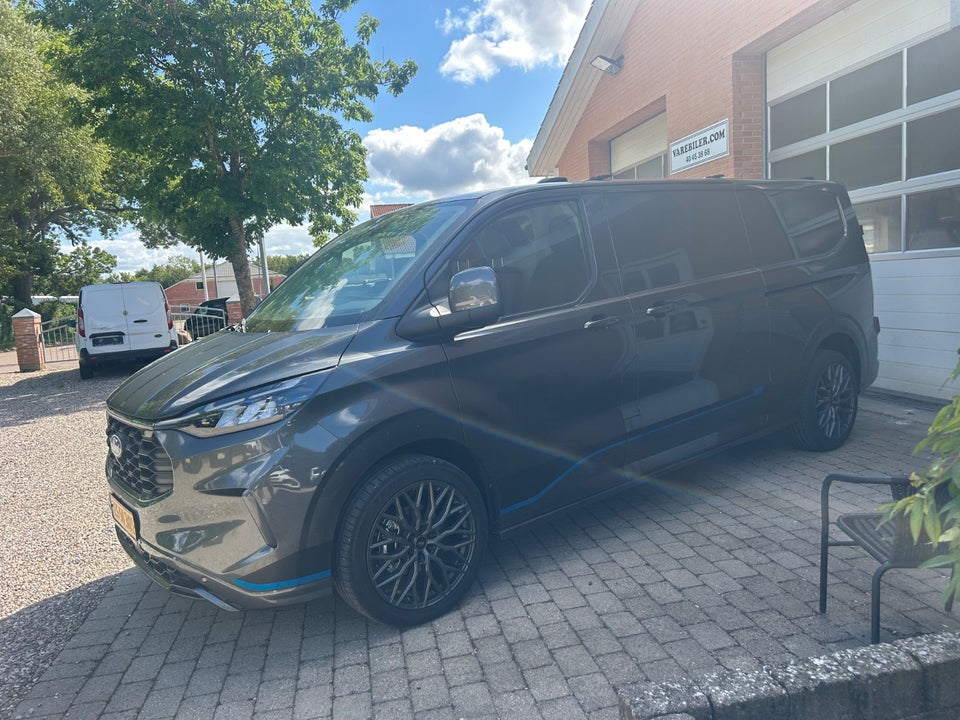 Ford Transit Custom 320 L2 2,0 EcoBlue Sport aut.
