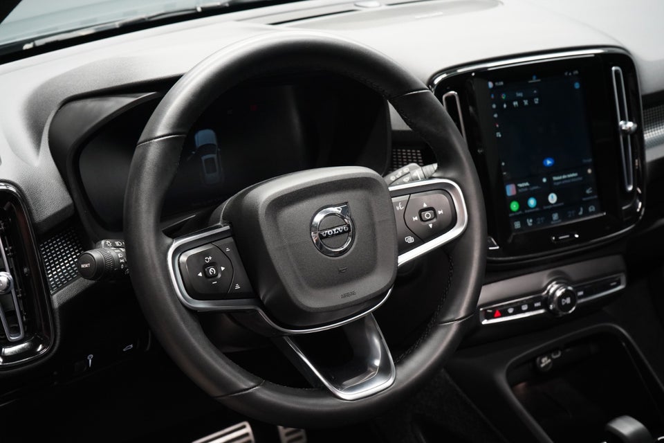 Volvo XC40 P6 ReCharge Pro 5d