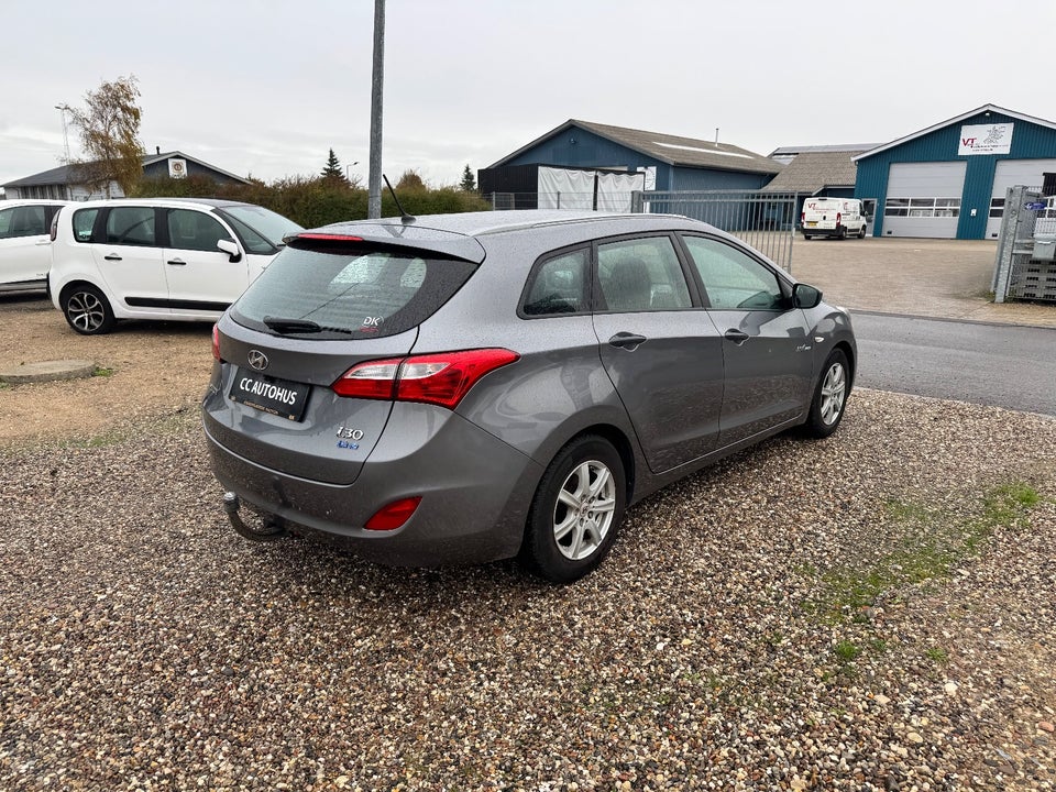 Hyundai i30 1,6 CRDi 110 Comfort Go! CW 5d