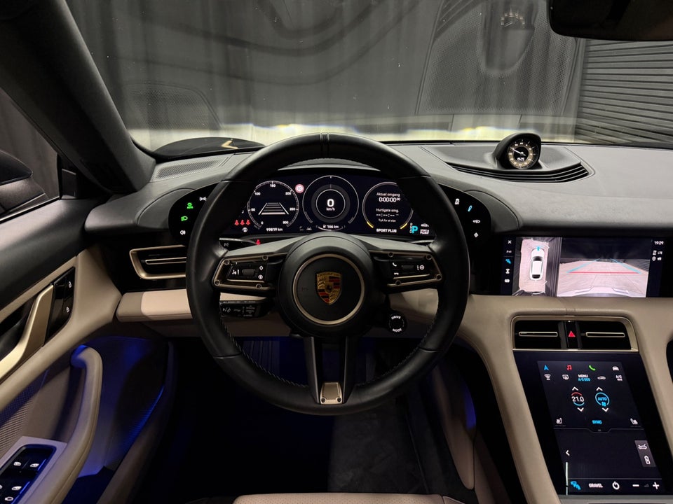Porsche Taycan 4 Performance+ Cross Turismo 5d