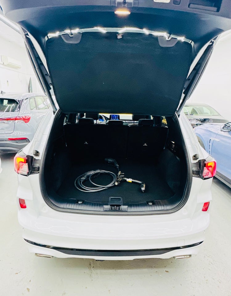 Ford Kuga 2,5 PHEV ST-Line CVT 5d