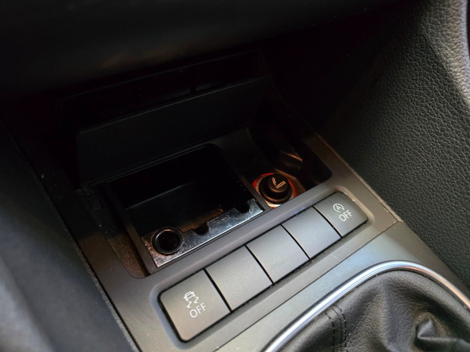 VW Golf VI 1,6 TDi 105 Comfortline Variant BMT 5d