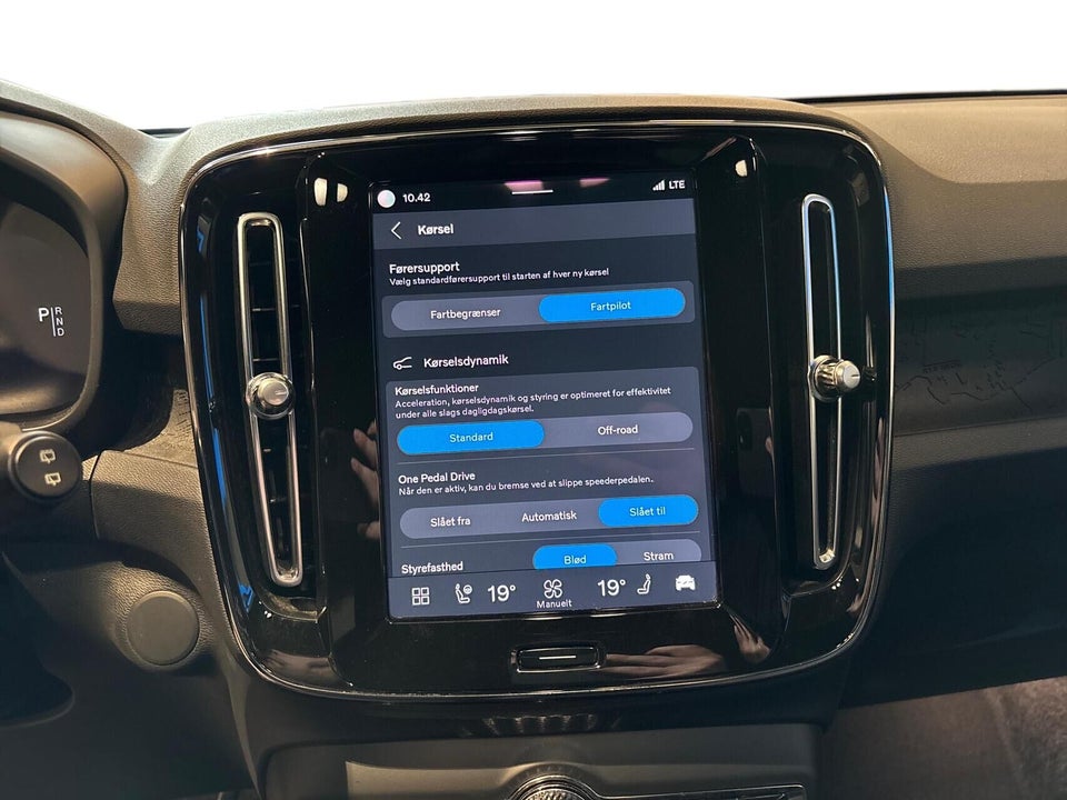 Volvo XC40 ReCharge Extended Range Core 5d