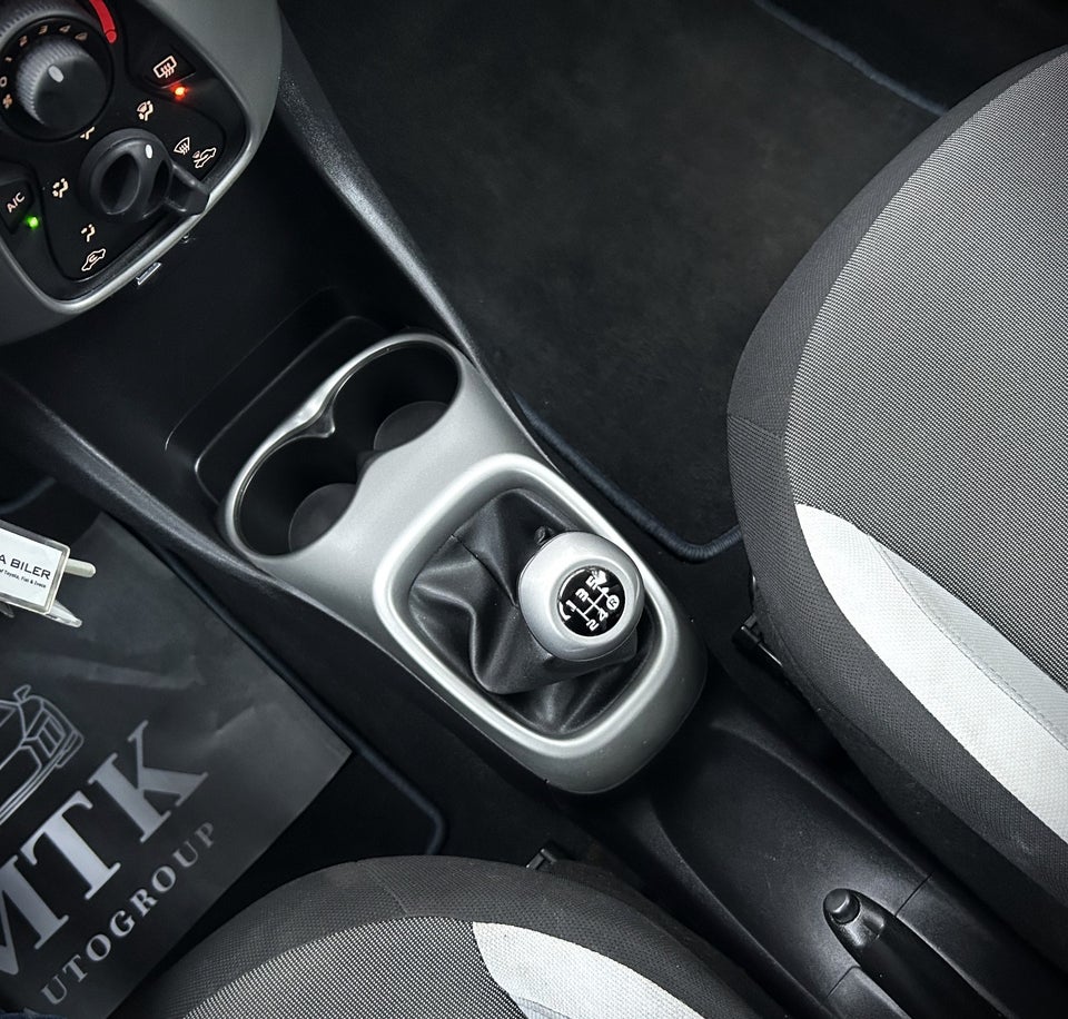 Toyota Aygo 1,0 VVT-i x-touch 5d