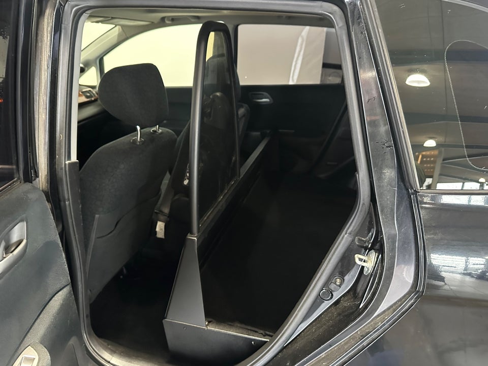 Honda FR-V 2,0i Executive Van 5d