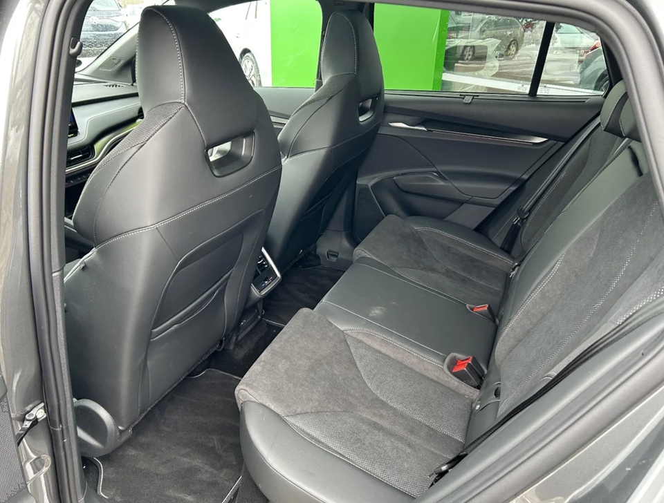 Skoda Enyaq 85 iV Sportline Advanced 5d