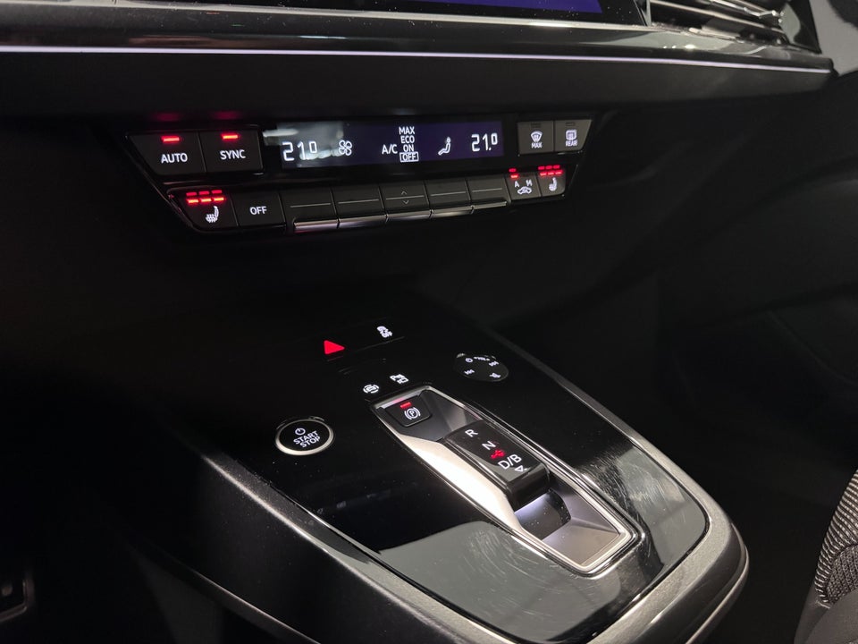 Audi Q4 e-tron 40 S-line 5d
