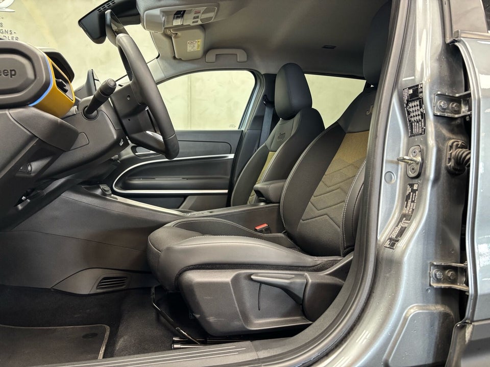 Jeep Avenger 54 Summit 5d