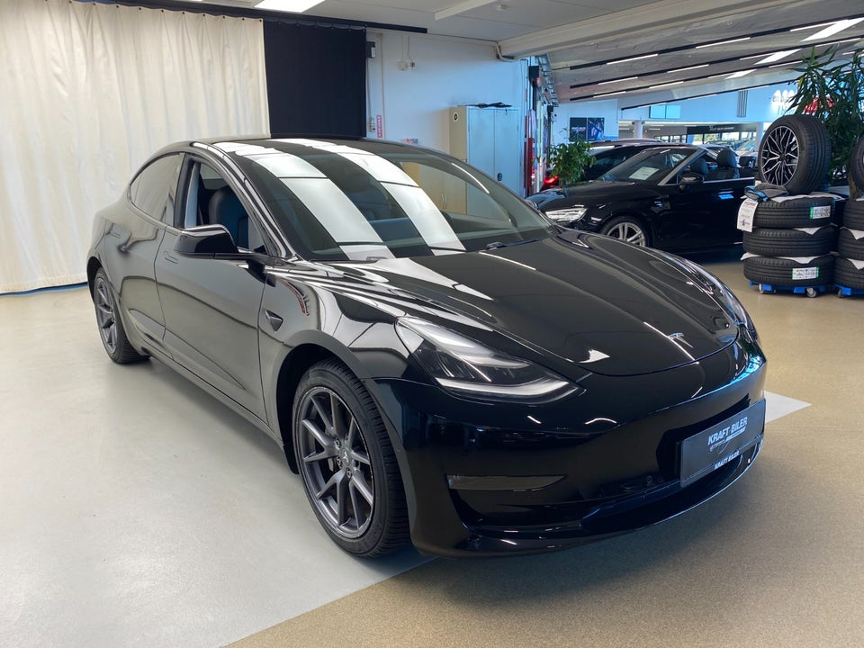 Tesla Model 3 Long Range AWD 4d