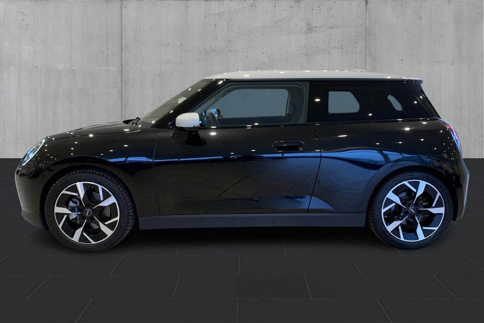 MINI Cooper SE Classic Trim M 3d