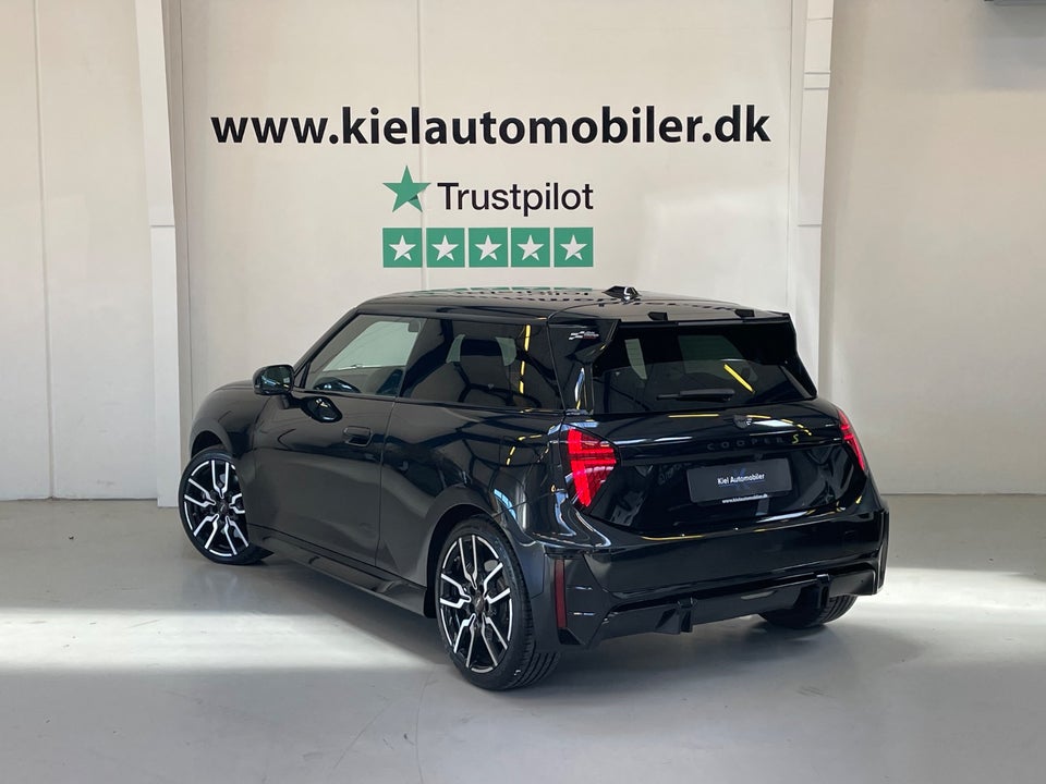 MINI Cooper SE JCW Trim XL 3d