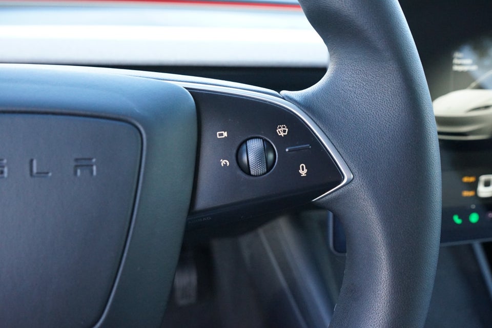 Tesla Model 3 RWD 4d