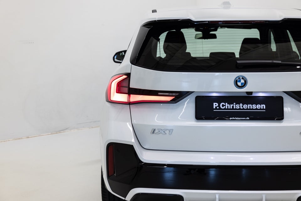 BMW iX1 eDrive20 M-Sport 5d