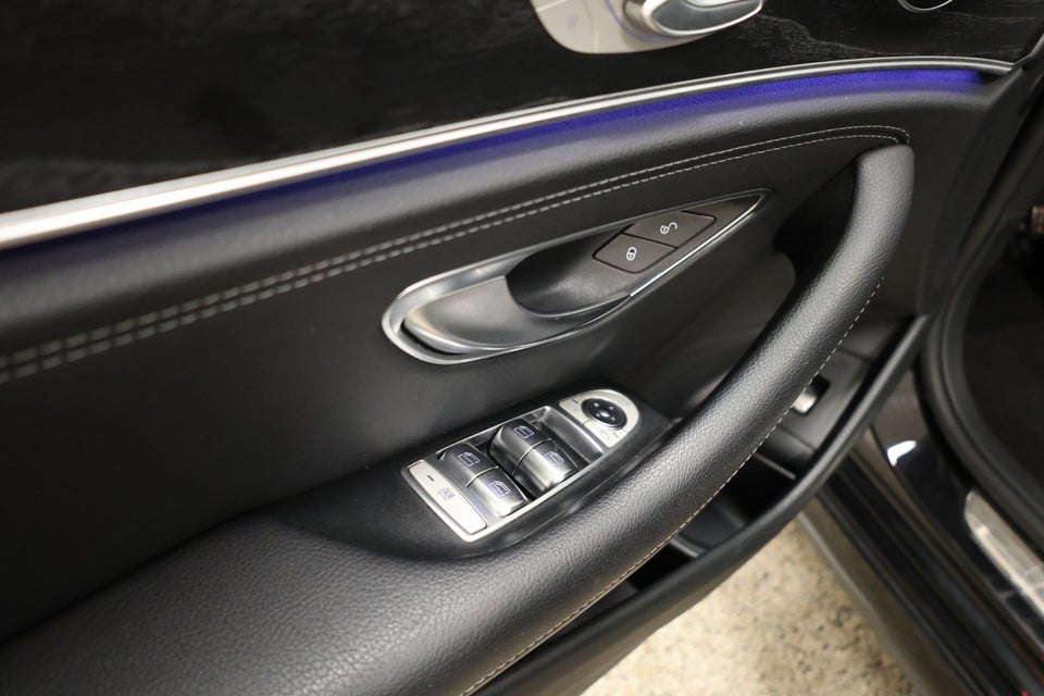 Mercedes E300 de 2,0 AMG Line aut. 4d