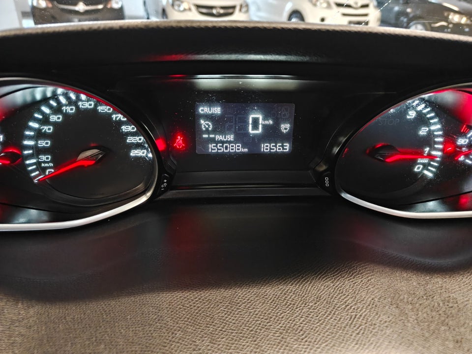 Peugeot 308 1,6 THP 125 Allure 5d