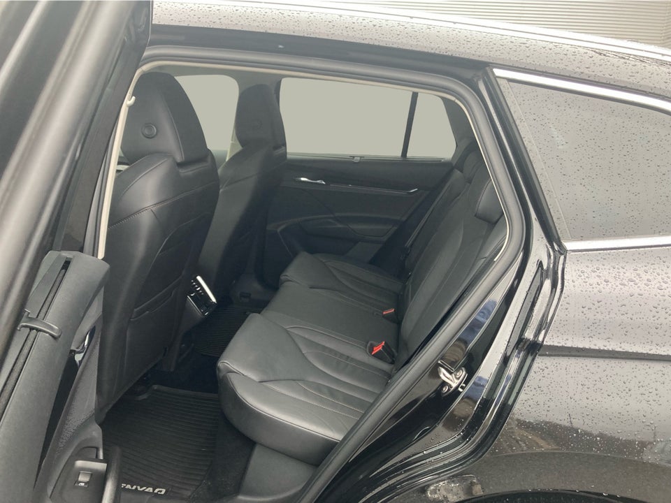 Skoda Enyaq 80 iV Plus Suite 5d