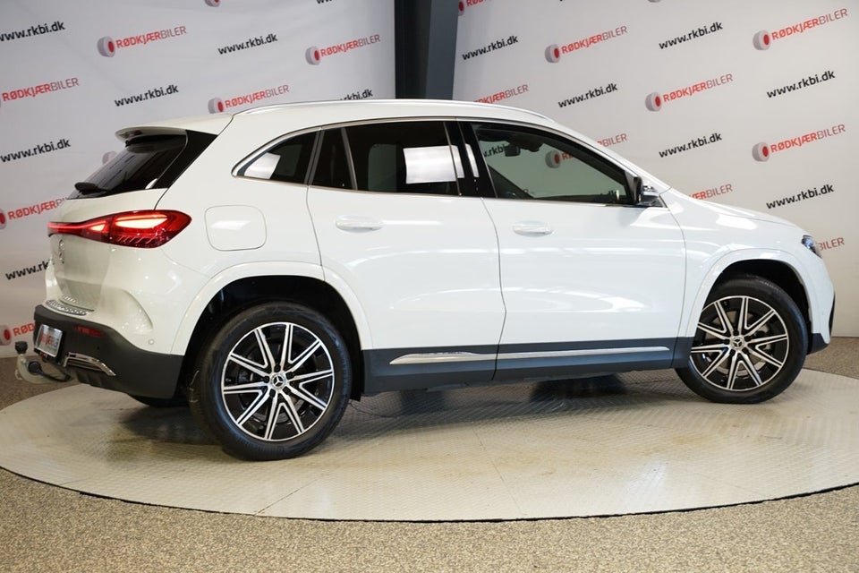 Mercedes EQA250+ AMG Line Van 5d