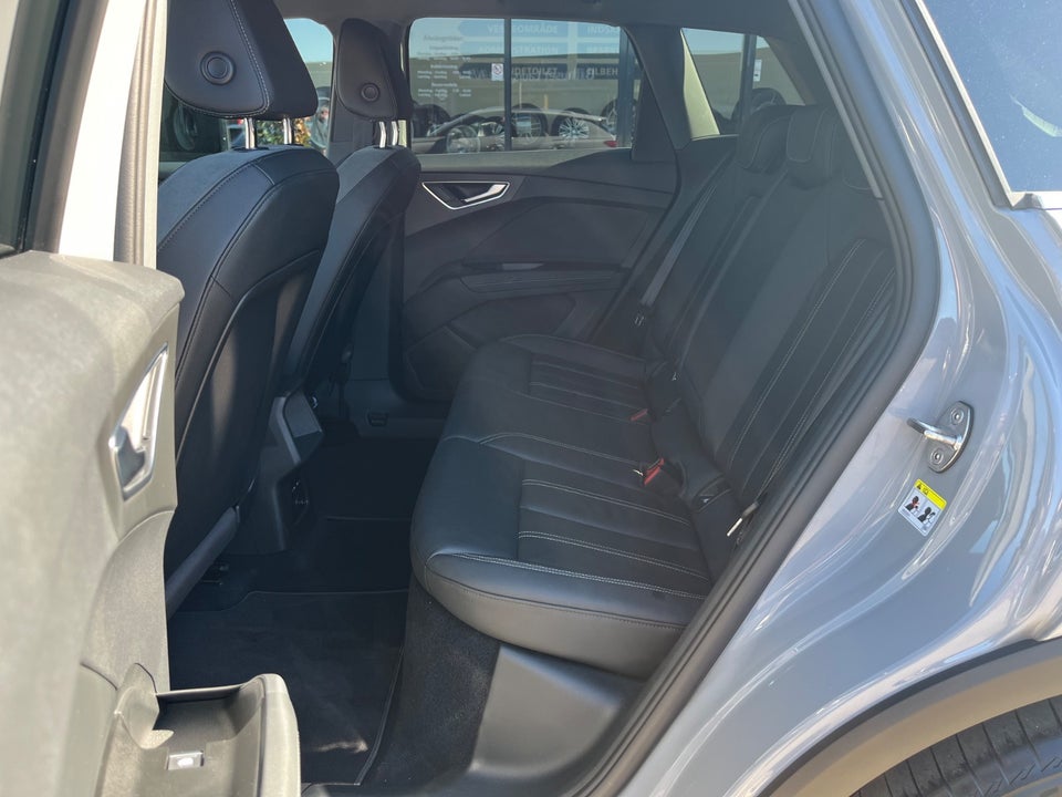 Audi Q4 e-tron 40 Attitude 5d