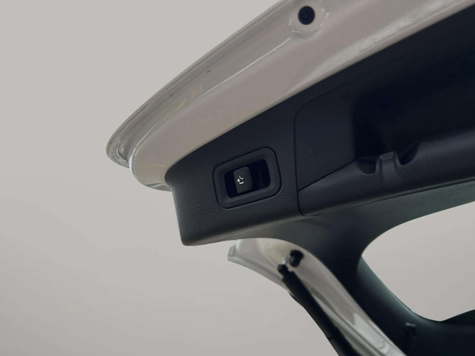 Mercedes EQA300 Progressive Advance 4Matic 5d