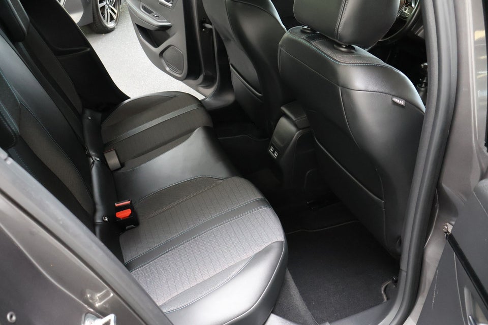 Peugeot 208 1,2 PureTech 100 Allure 5d