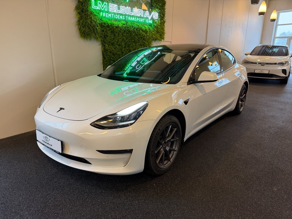 Tesla Model 3 Long Range AWD 4d