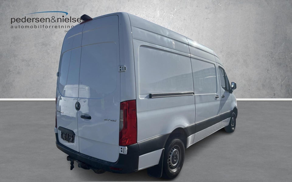 Mercedes Sprinter 317 2,0 CDi A2 Kassevogn aut. RWD