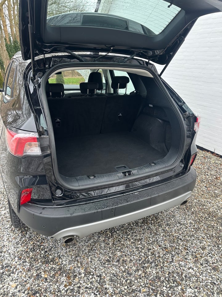 Ford Kuga 2,5 PHEV Trend CVT 5d