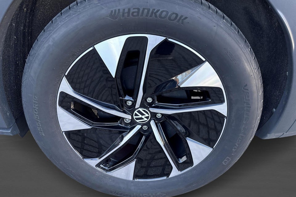 VW ID.4 77 Pro Performance 75 Years Edition 5d