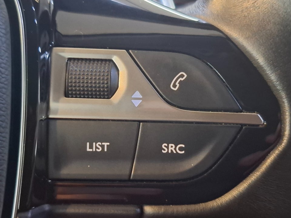 Peugeot 3008 1,6 Hybrid Allure EAT8 5d