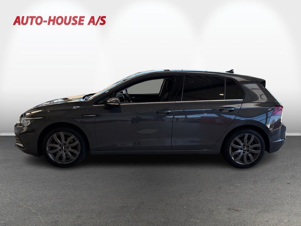 VW Golf VIII 1,5 eTSi 150 Style DSG 5d