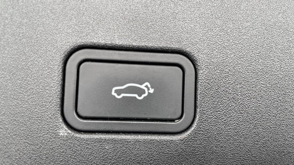 Volvo EX30 Extended Range Plus 5d