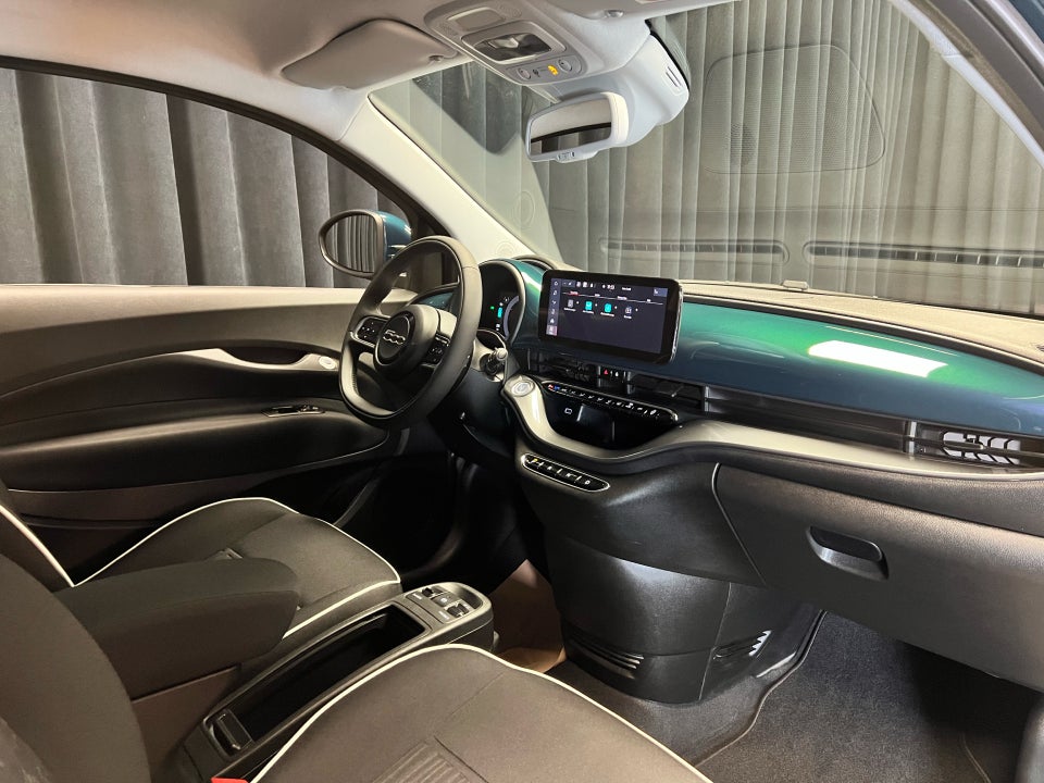 Fiat 500e 42 Icon 3d