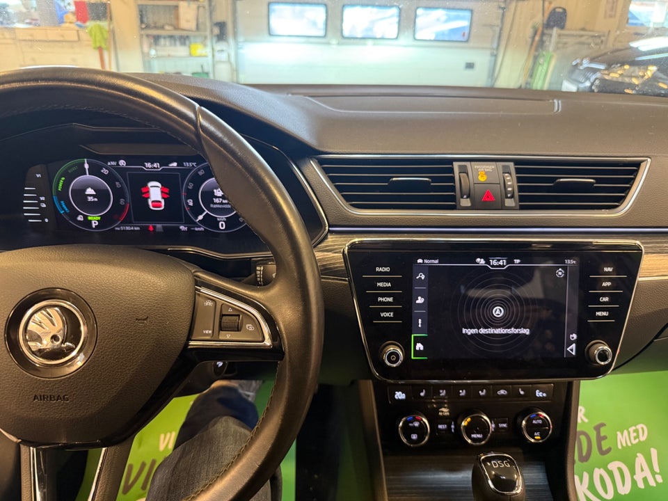 Skoda Superb 1,4 TSi iV Style Combi DSG 5d