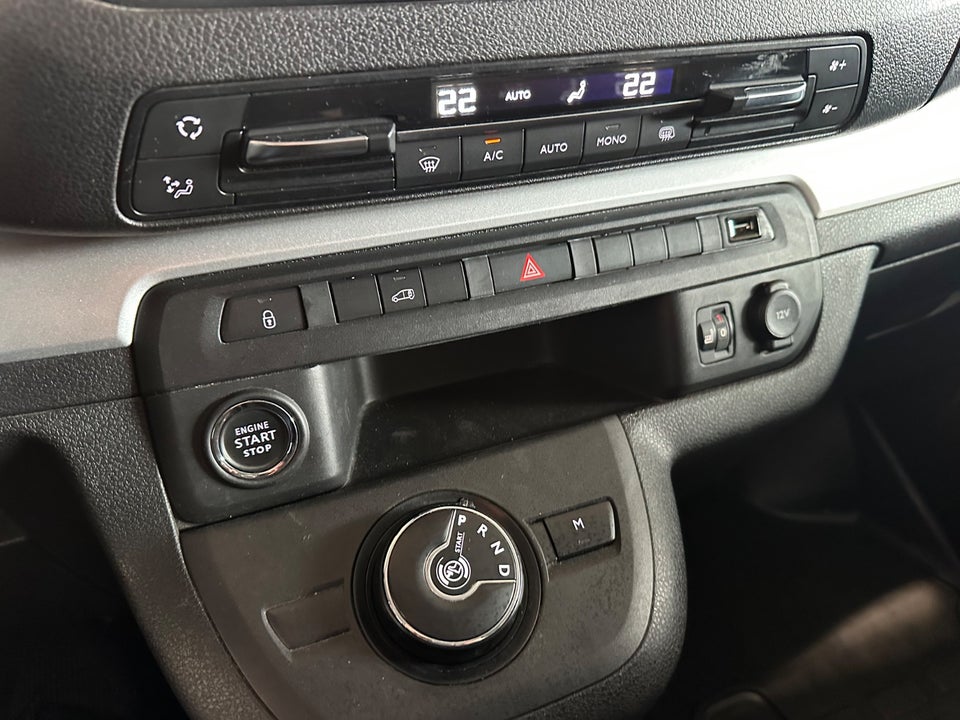 Peugeot Expert 2,0 BlueHDi 177 L2 Ultimate EAT8 Van