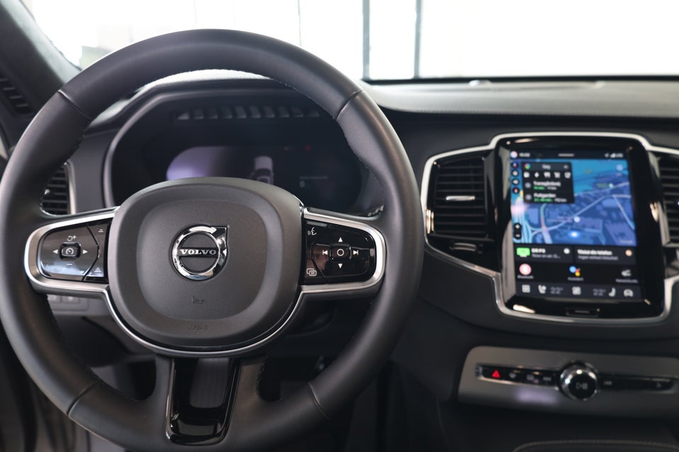 Volvo XC90 2,0 T8 ReCharge Ultimate Dark aut. AWD 7prs 5d