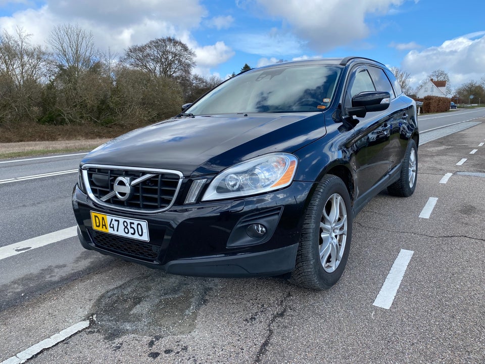 Volvo XC60 2,4 D Summum aut. Van 5d
