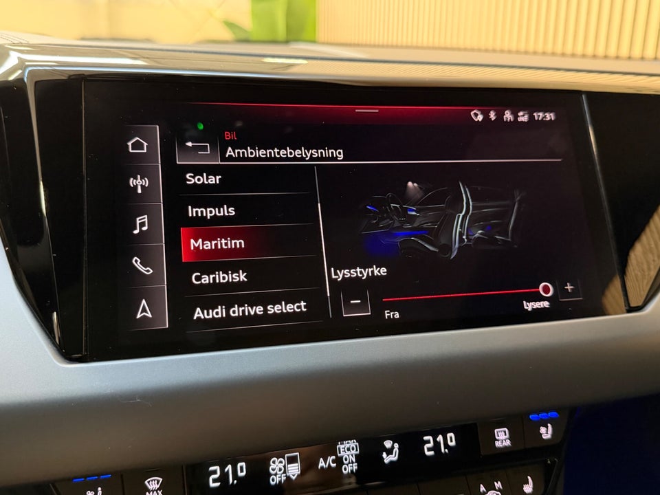Audi e-tron GT pro quattro 4d