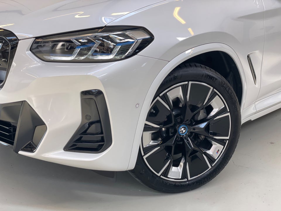 BMW iX3 Charged Plus M-Sport 5d