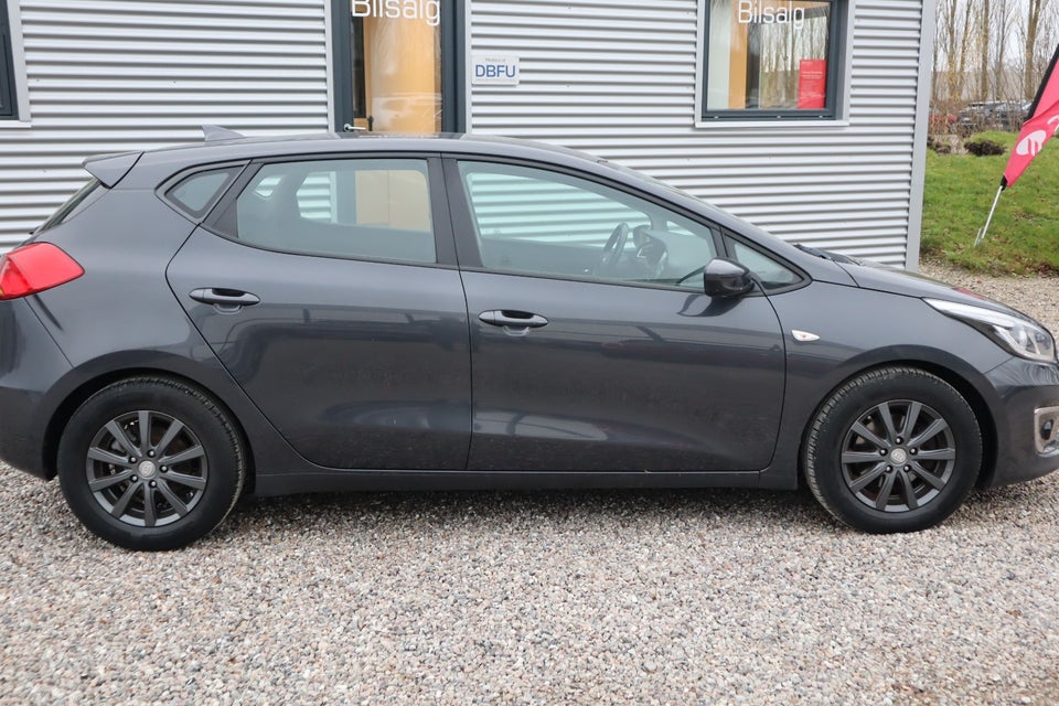 Kia Ceed 1,0 T-GDi Style Limited 5d