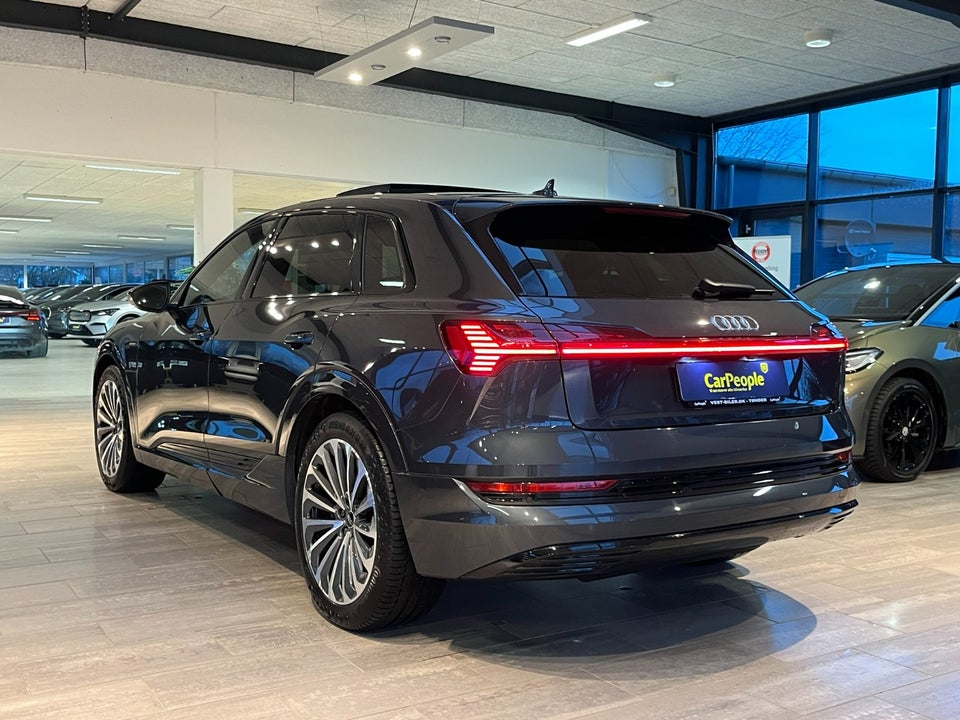 Audi e-tron 55 Advanced quattro 5d
