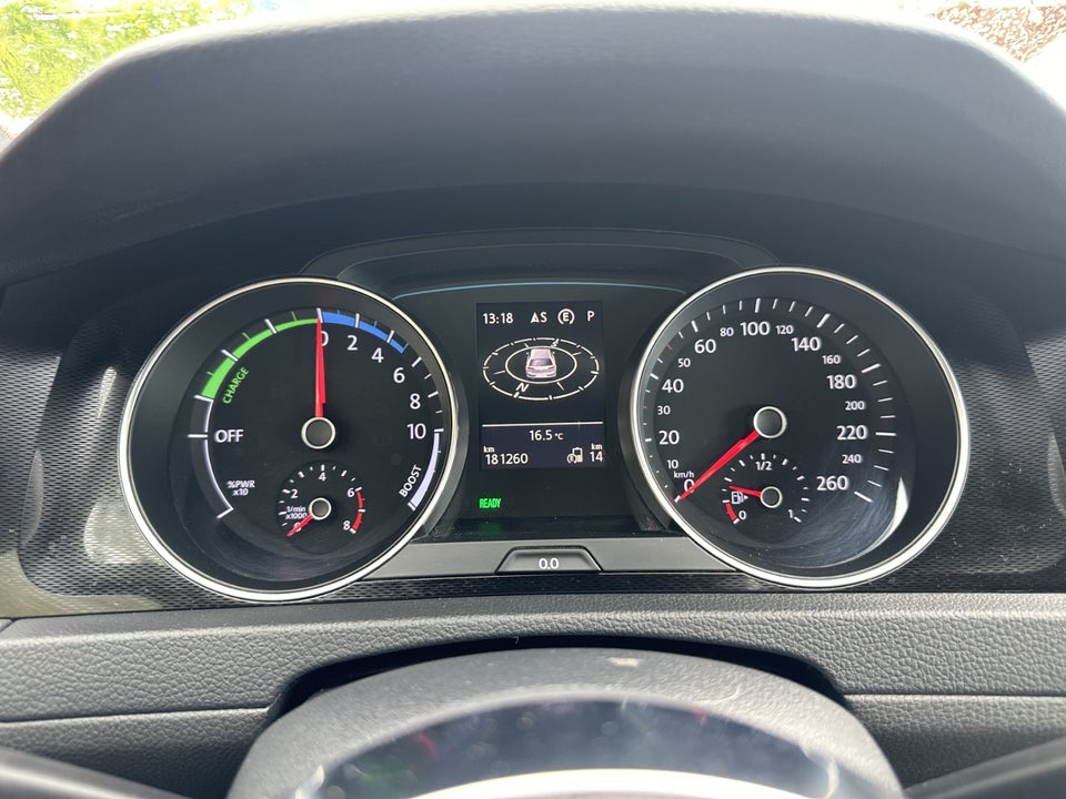 VW Golf VII 1,4 GTE DSG Van 5d