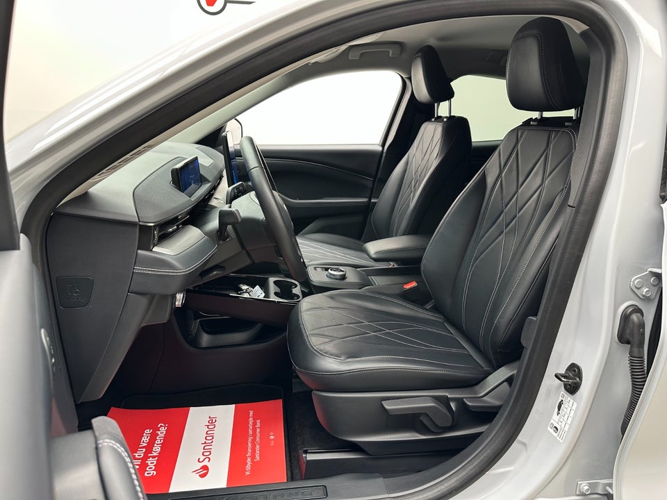 Ford Mustang Mach-E 75 Standard Range 5d